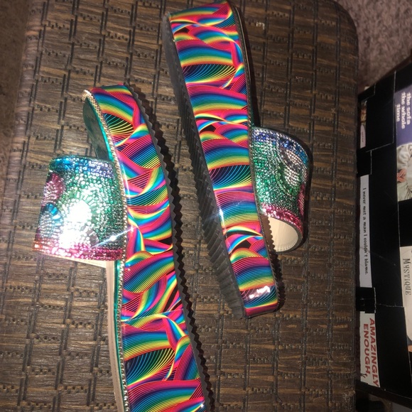 Psychedelic Slide sandals - Picture 3 of 5